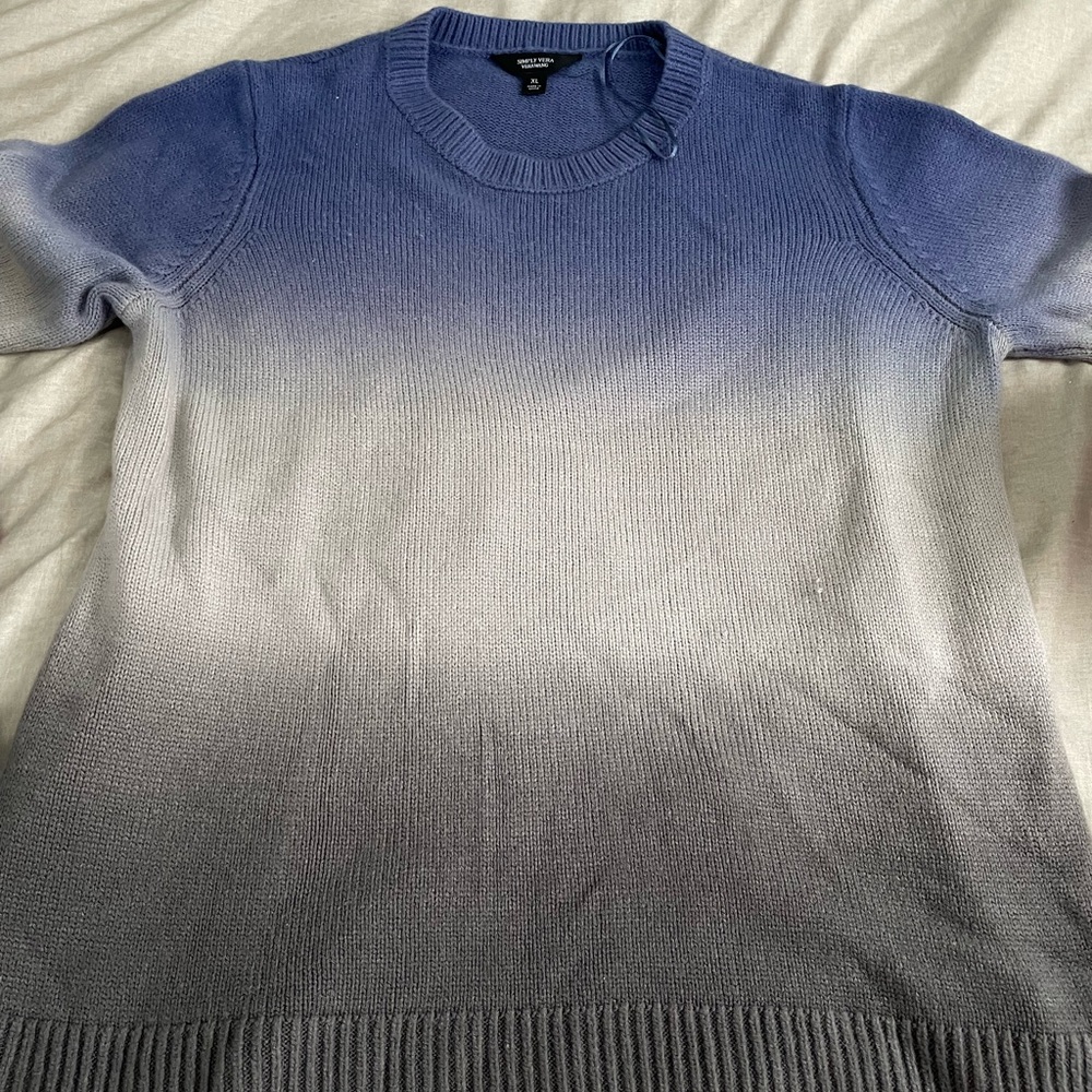 Woman’s XL Simply Vera Wang Blue Gradient Sweater